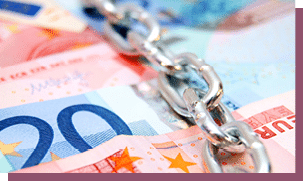 Chains and denomination euro.